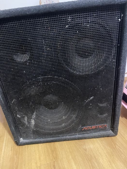 Colunas de som……………