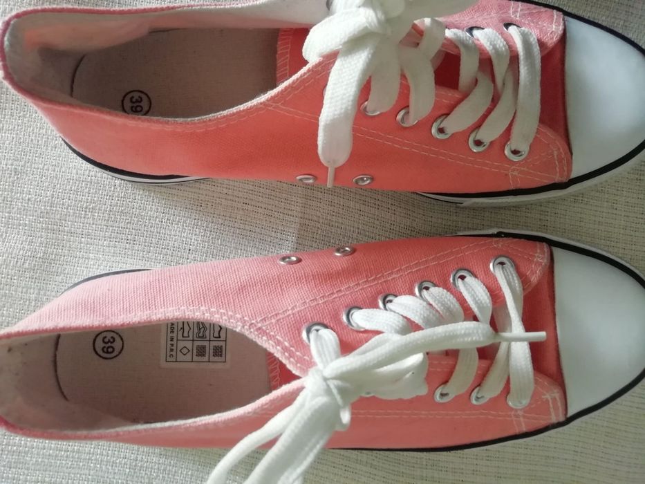 Ténis PRIMARK N° 39 usados