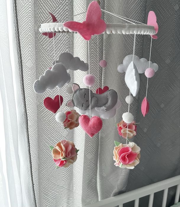 Мобіль у ліжечко