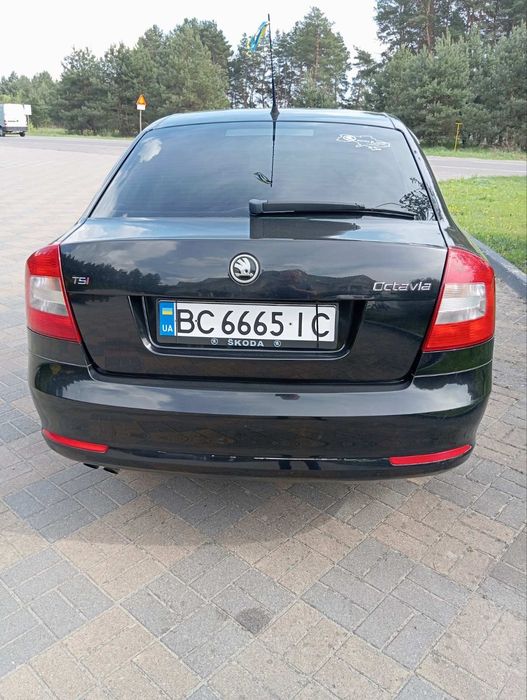 Skoda Octavia               ..