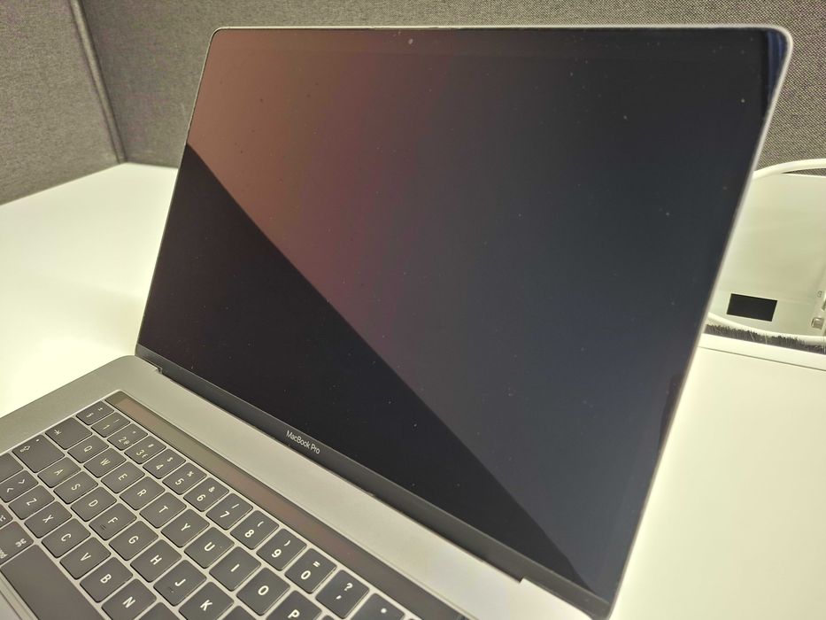 MacBook Pro 15" — i7 | 16GB RAM |  Excelente relação qualidade/preço