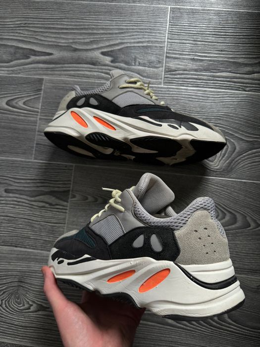 Кроссовки Adidas Yeezy Boost 700 размер по факту 42,5 стелька 27 см