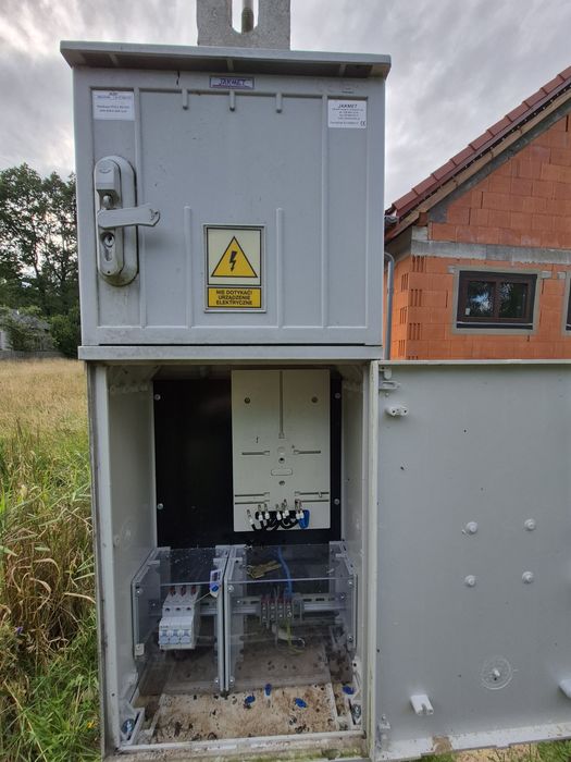 Erbetka + słup betonowy + przewód 15m