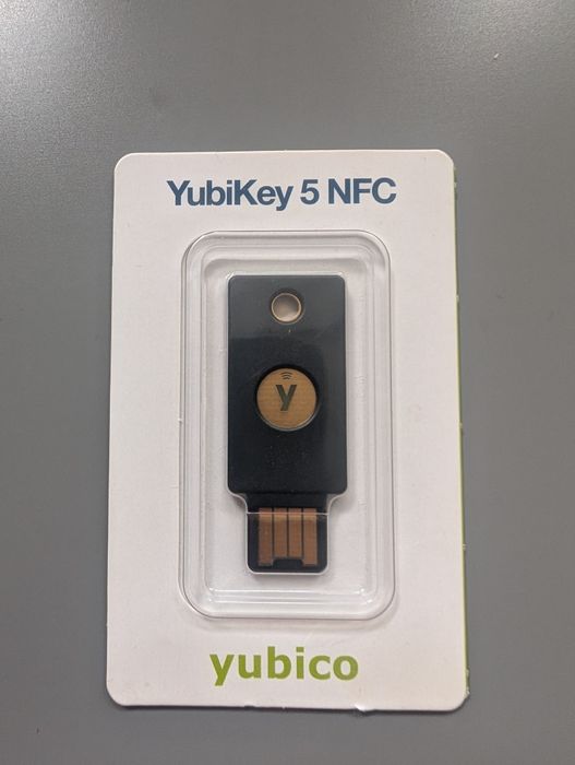 YubiKey 5 NFC nowy
