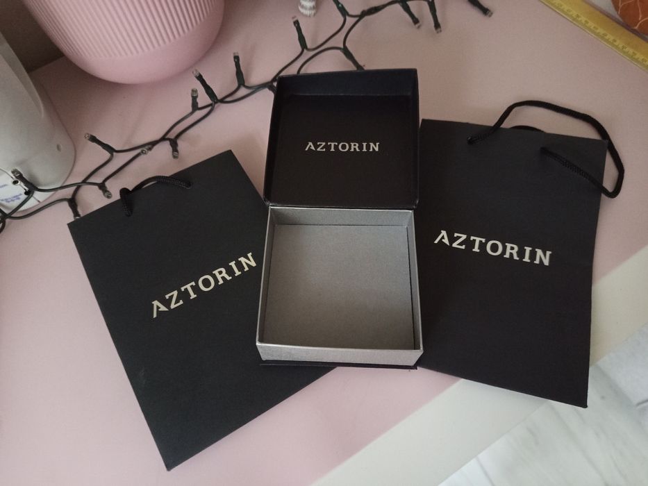 Torebka i pudełko na biżuterię Azotrin