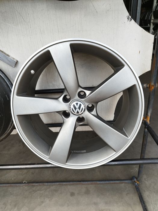 Felgi 19" 5x112 Et 20 8.5j Audi VW Skoda Seat Mercedes BMW