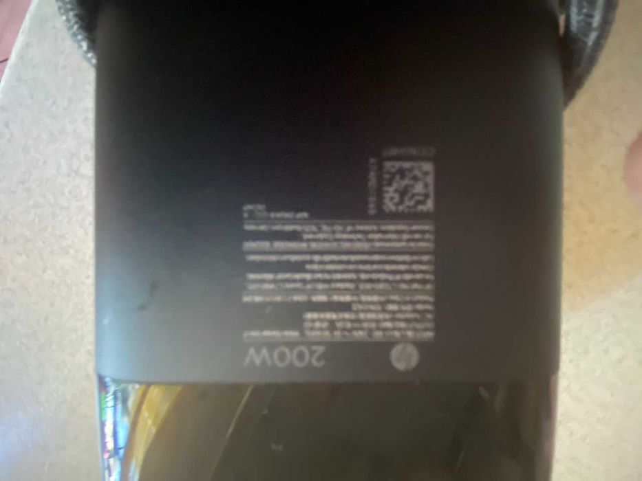 оригинальная зарядка 200 Вт для HP и других мощных потребителей.