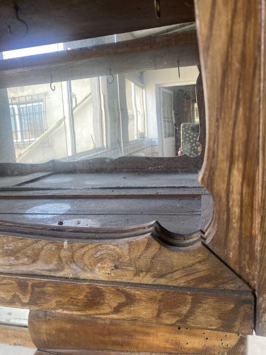 Cristaleira antiga para recuperação