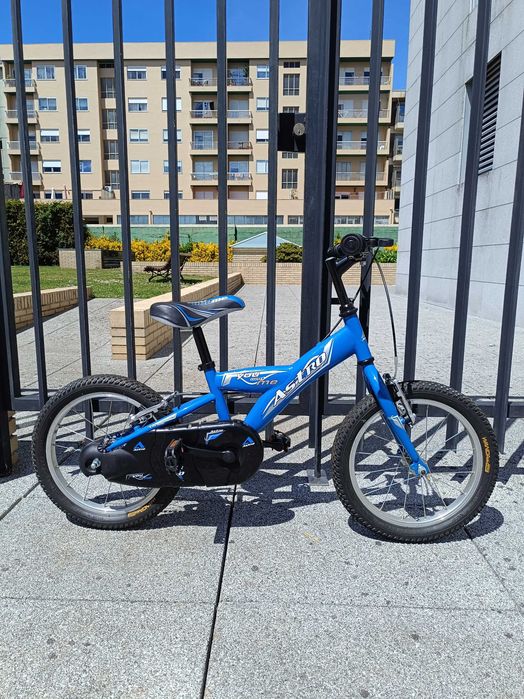 Bicicleta Criança roda 16