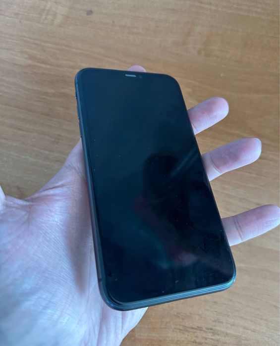 iphone 11 64gb black - купити мобільні телефони та смартфони