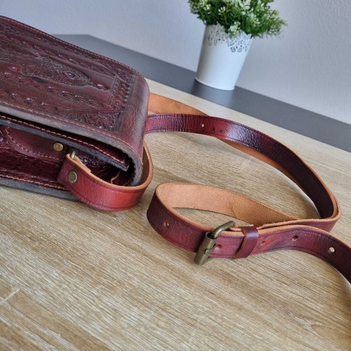 Carteira em Couro Natural com Simbolo Mão de Fátima (Hamsá)