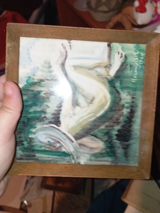 Azulejo com marca assinado