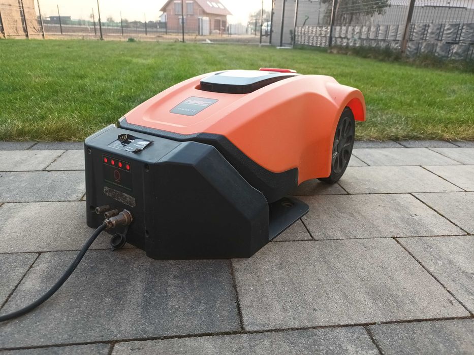 Robot koszący NAC RLM600-FS