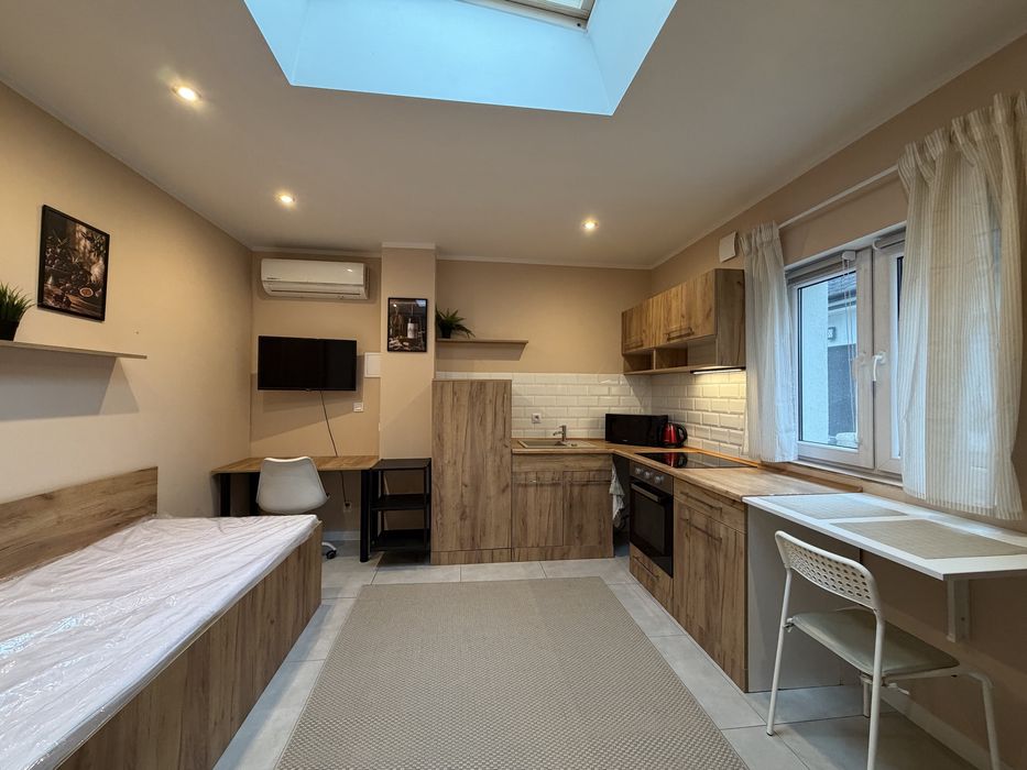 Nowoczesna kawalerka 22 m² po remoncie | Klimatyzacja | Ogródek | Gdańska