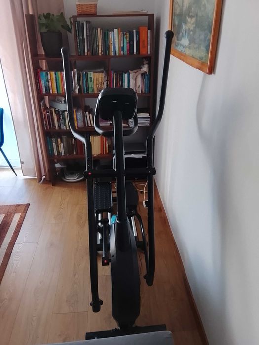 Orbitrek Trenażer eliptyczny elektromagnetyczny Thunder BLAZE 130 kg