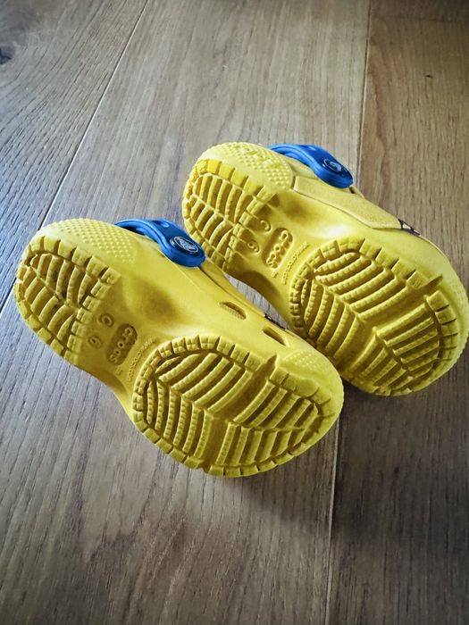 Crocs Minionki r. 22/23