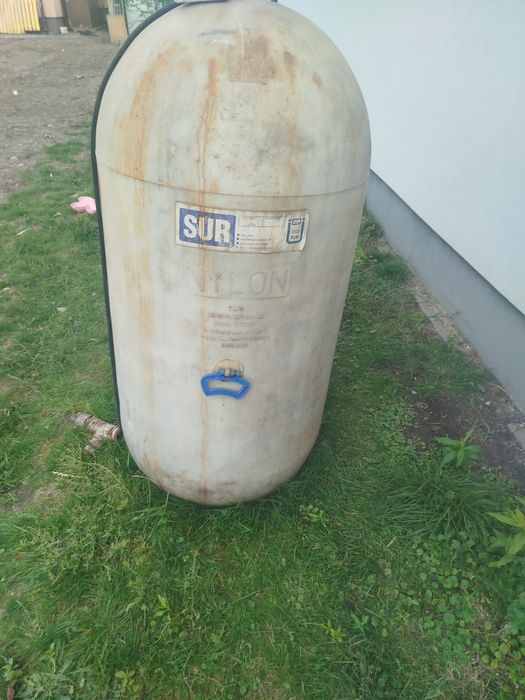 Zbiornik paliwa .