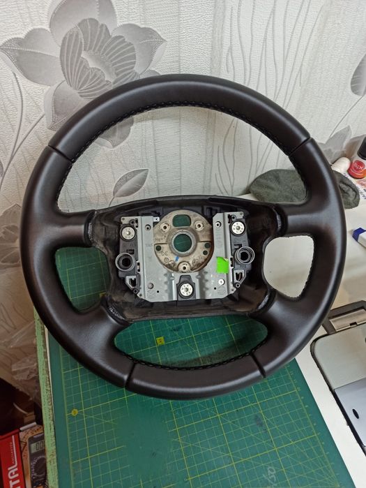 Руль кермо Volkswagen T5 ; Caddy ; Golf 4 ; Bora ; B5 на обмен