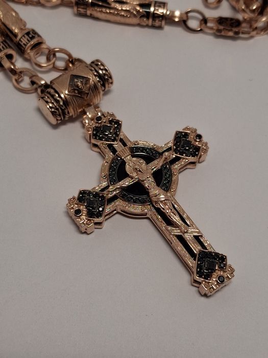 Золотая цепочка с крестом  ручная работа Золотий ланцюжок з хрестиком