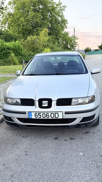 SEAT TOLEDO 1.6 com revisao e documentacao em dia
