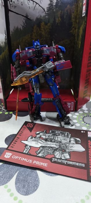 Transformers Optimus Prime Studio Series 05