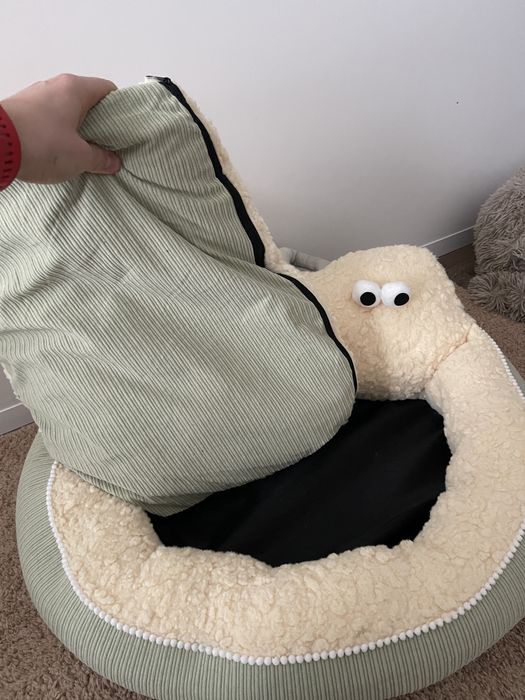 Cama almofadada para gato e cão (