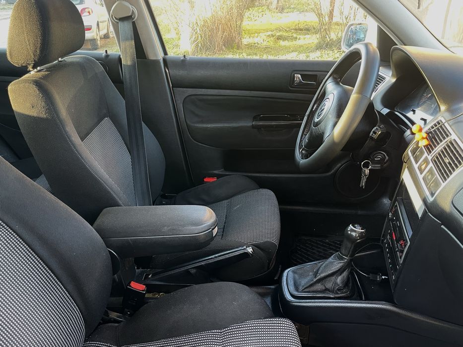 Golf 1.6sr mocno doinwestowany.