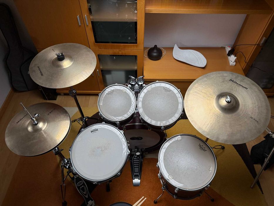 Bateria COMPLETA! Yamaha Stage Custom + Peles profissionais + Pratos