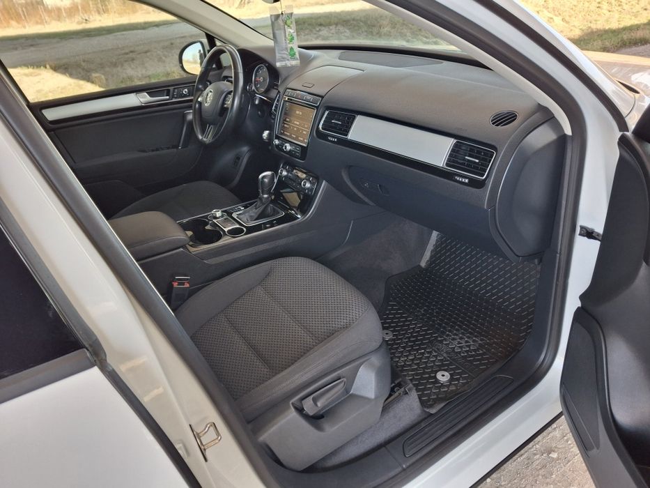 Volkswagen  Touareg 3.0 TDi