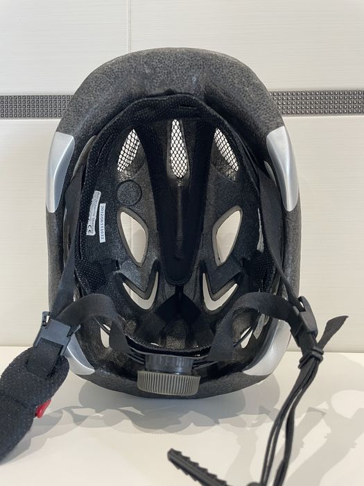 Capacete ABUS 52-57 cm bicicleta / trotinete / patins criança