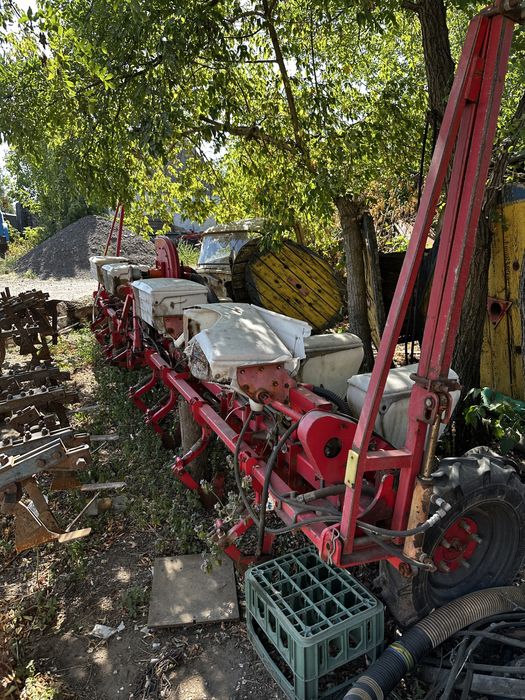 Сівалка просапна УПС-8