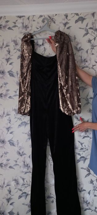 Комбінезон вечірній паєтки велюр фірмовий 50 р.