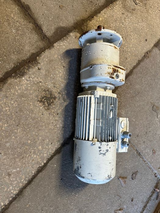 Silnik elektryczny z przekładnią SEW Eurodrive
