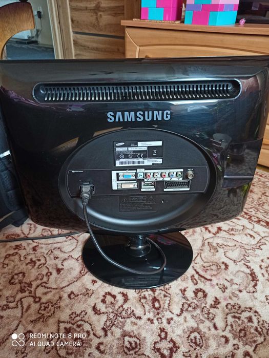 Sprzedam monitor z wbudowanym tv