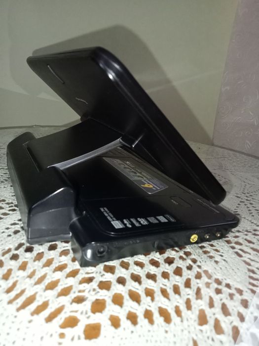 Panasonic DVD-LS83,екран 8'5",як новий