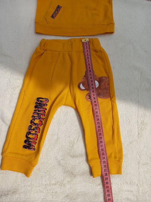 Костюм унісекс на 9 місяців