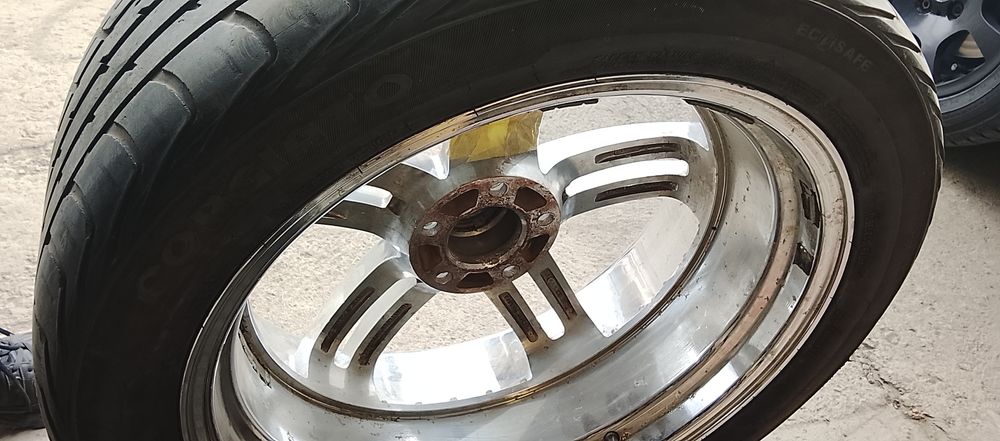 Продам 4 диска без резини