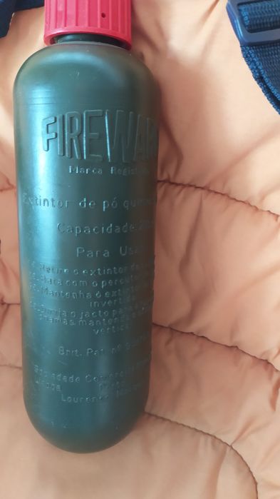 Extintor antigo Romar