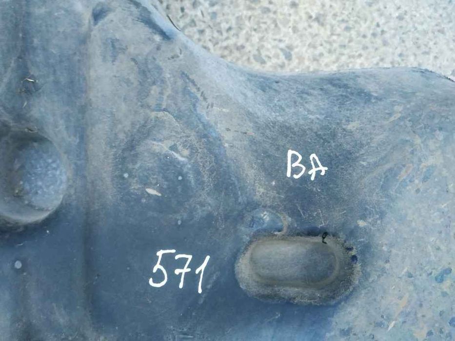 Toyota Auris E150 2006-2012 бак паливний  BA0571 7711102150