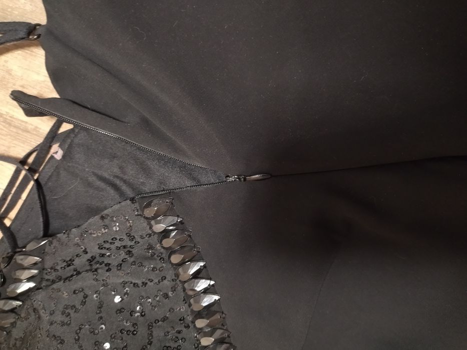 Платье нарядное.Сарафан чёрный. Дёшево!