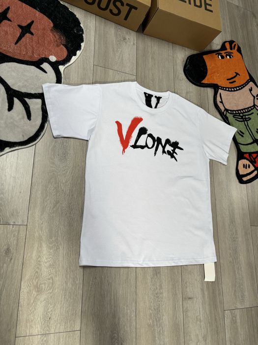 Biala koszulka z nadrukiem VLONE