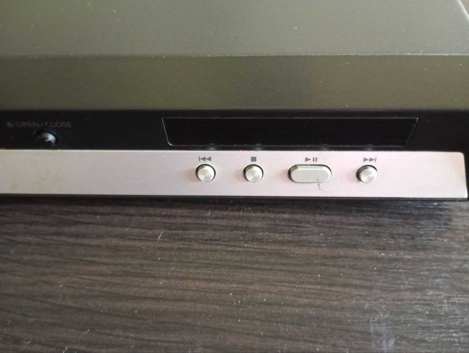 Лазерний програвач DVD плеєр