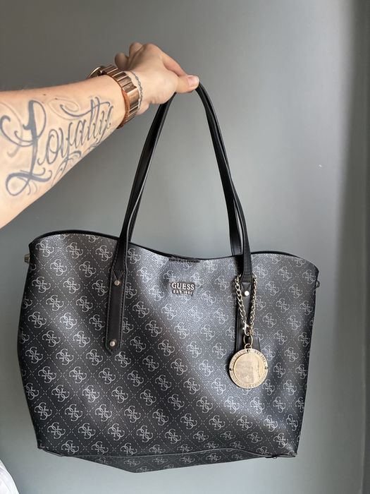 Torba  Guess na ramie
