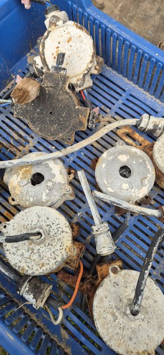 Stara puszka elektryczna metalowa prl loft