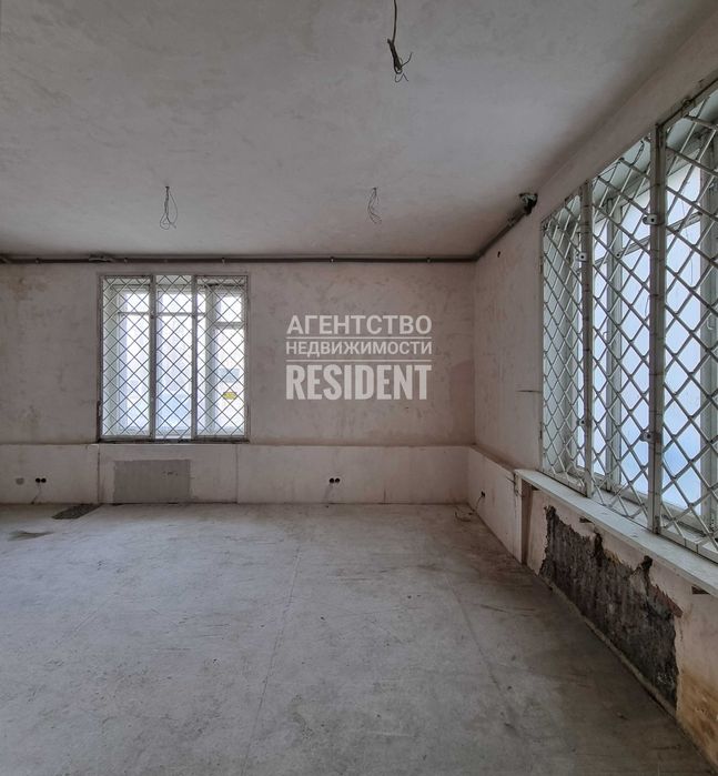 Помещение 44 м2 просп. Гагарина 97 Красная Линия