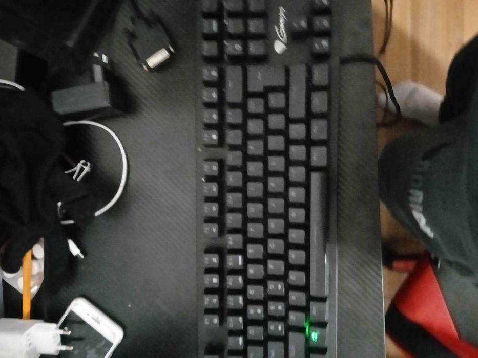 genesis 300 tkl green