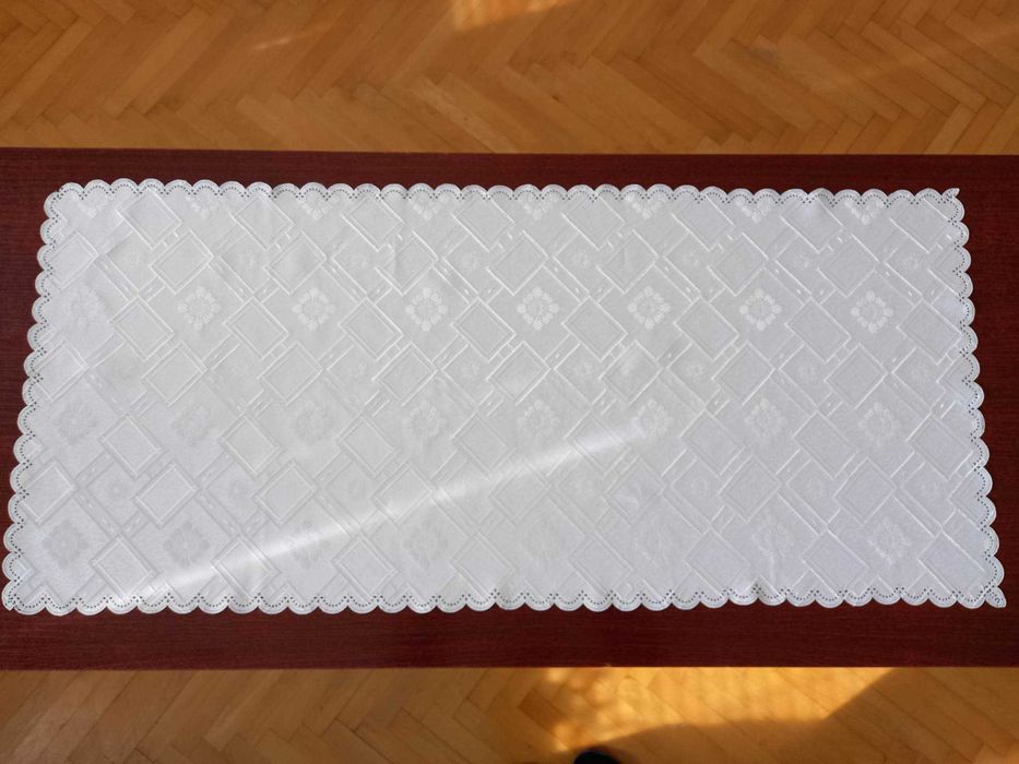 Bieżnik biały 102x45cm