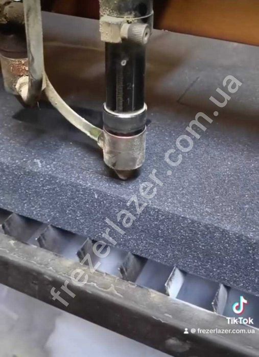 Лазерна різка ЧПУ - поролону,акрилу.Лазерне гравіювання акрилу,дерева