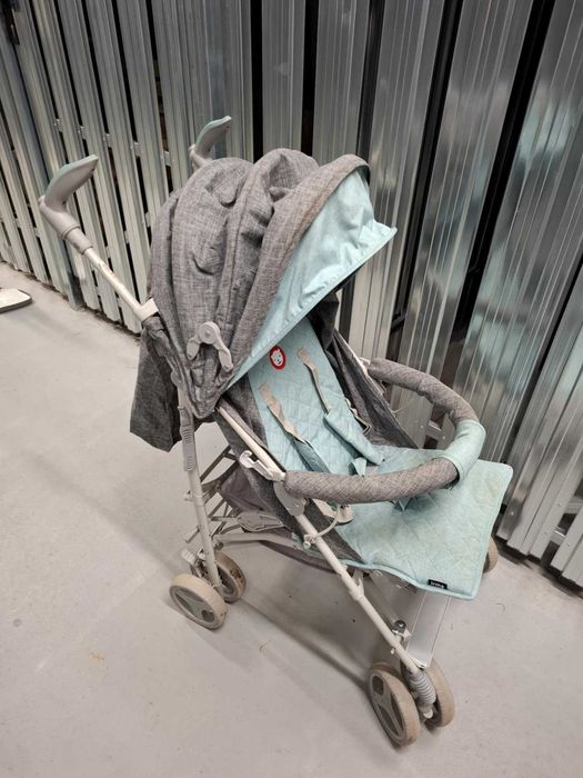 Wózek typu parasolka Lionelo Irma w kolorze szaro miętowym