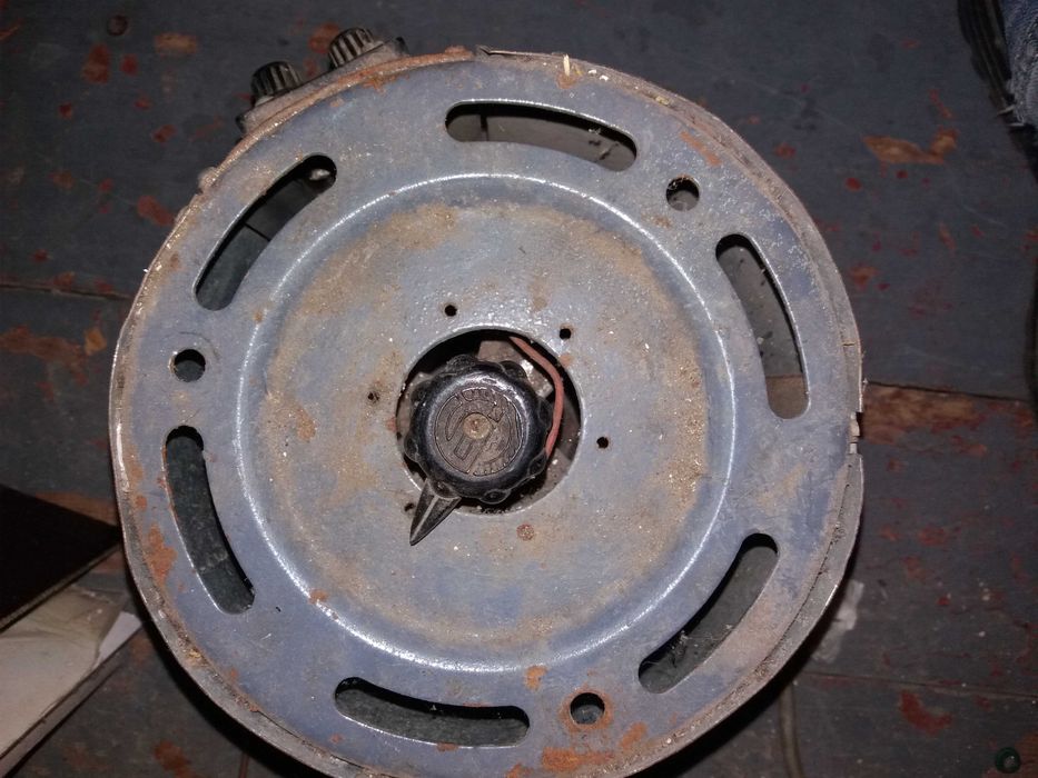 ЛАТР (Лабораторный Автотрансформатор Регулируемый) разные